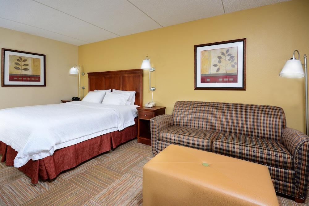 Hampton Inn Raleigh Capital Blvd North Экстерьер фото